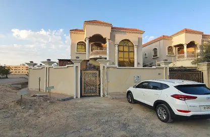 Villa - 5 Bedrooms - 7 Bathrooms for sale in Al Mowaihat 1 - Al Mowaihat - Ajman