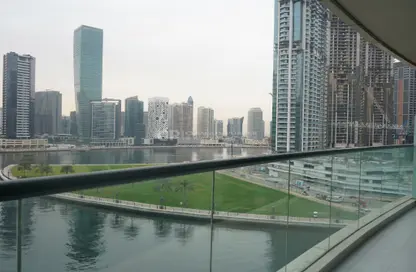 Apartment - 1 Bedroom - 2 Bathrooms for sale in Bay's Edge - Business Bay - Dubai