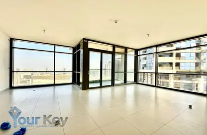 Apartment - 3 Bedrooms - 4 Bathrooms for rent in Canal Residence - Al Reem Island - Abu Dhabi