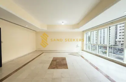 Apartment - 3 Bedrooms - 4 Bathrooms for rent in Emirates Tower - Hamdan Street - Abu Dhabi