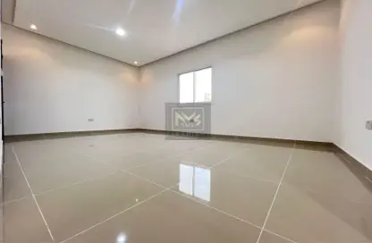 Apartment - 1 Bathroom for rent in Muroor Area - Abu Dhabi