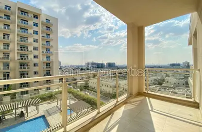 Apartment - 2 Bedrooms - 3 Bathrooms for rent in Daisy - Azizi Residence - Al Furjan - Dubai