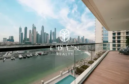 Apartment - 3 Bedrooms - 4 Bathrooms for sale in Marina Vista - EMAAR Beachfront - Dubai Harbour - Dubai