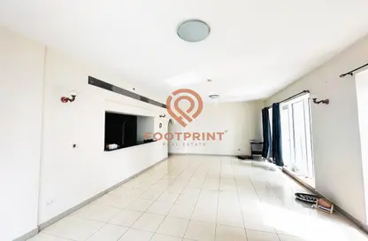 Apartment - 2 Bedrooms - 2 Bathrooms for rent in Golf Tower - Dubai Sports City - Dubai