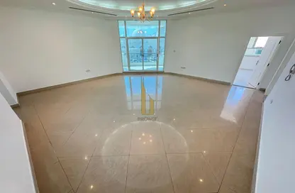 Villa - 4 Bedrooms - 4 Bathrooms for rent in Umm Suqeim 2 Villas - Umm Suqeim 2 - Umm Suqeim - Dubai