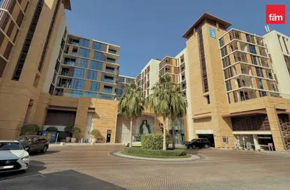 Apartment - 1 Bathroom for sale in Dubai Wharf Tower 2 - Culture Village - Dubai