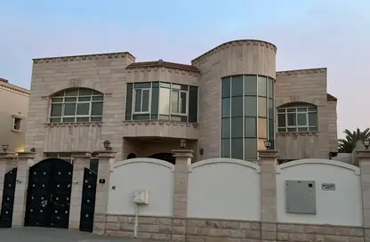 Villa - 3 Bedrooms - 4 Bathrooms for sale in Al Suyoh 1 - Al Suyoh - Sharjah