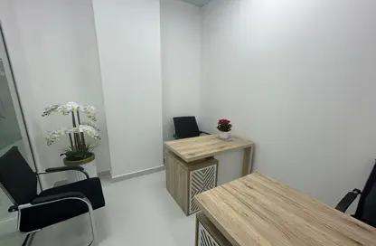 Office Space - Studio - 1 Bathroom for rent in Red Avenue - Al Garhoud - Dubai