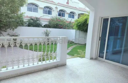 Villa - 4 Bedrooms - 6 Bathrooms for rent in Umm Suqeim 3 - Umm Suqeim - Dubai