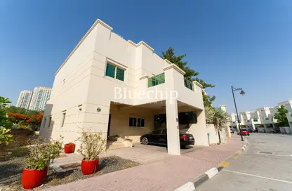 Villa - 4 Bedrooms - 5 Bathrooms for rent in Circle Villas - Jumeirah Village Circle - Dubai