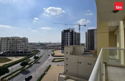 Apartment - 3 Bedrooms - 3 Bathrooms for rent in Mazaya 8 - Queue Point - Dubai Land - Dubai