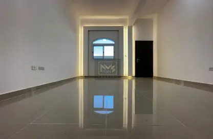 Apartment - 1 Bathroom for rent in Al Mushrif - Abu Dhabi