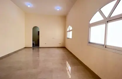 Apartment - 1 Bathroom for rent in Madinat Al Riyad - Abu Dhabi