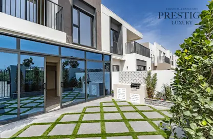 Townhouse - 3 Bedrooms - 4 Bathrooms for sale in Greenway 2 - EMAAR South - Dubai South (Dubai World Central) - Dubai