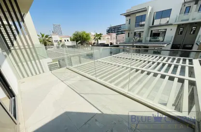 Villa - 4 Bedrooms - 5 Bathrooms for rent in Jumeirah Village Triangle - Dubai