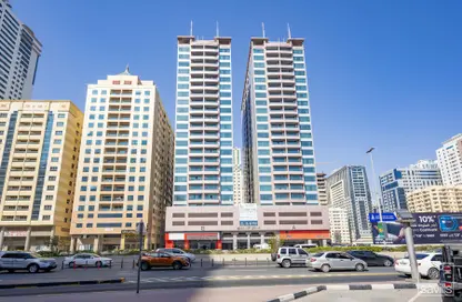 Apartment - 2 Bedrooms - 2 Bathrooms for rent in Al Bandary Tower A - Al Bandary Twin Towers - Al Khan - Sharjah