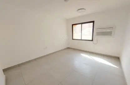 Apartment - 2 Bedrooms - 2 Bathrooms for rent in Canal Star Tower - Al Majaz 3 - Al Majaz - Sharjah