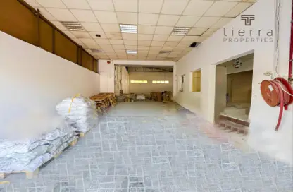 Warehouse - Studio - 2 Bathrooms for rent in Al Qusais Industrial Area 1 - Al Qusais Industrial Area - Al Qusais - Dubai