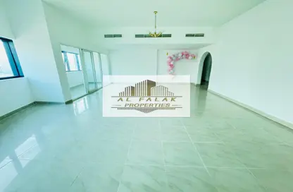 Apartment - 2 Bedrooms - 3 Bathrooms for rent in Al Mamzar - Al Mamzar - Sharjah - Sharjah