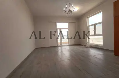 Apartment - 1 Bathroom for rent in Madinat Zayed - Abu Dhabi