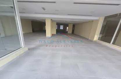 Show Room - Studio - 1 Bathroom for rent in Al Khabisi - Deira - Dubai