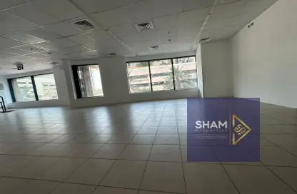 Retail - Studio - 1 Bathroom for rent in DXB Tower - Sheikh Zayed Road - Dubai