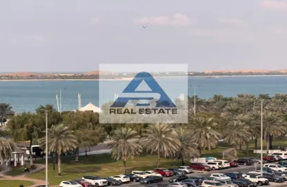 Apartment - 1 Bedroom - 2 Bathrooms for rent in Corniche Road - Abu Dhabi