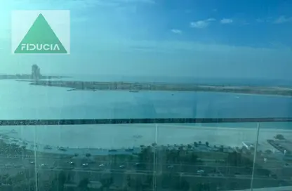 Apartment - 5 Bedrooms - 6 Bathrooms for rent in Wave tower - Corniche Road - Abu Dhabi