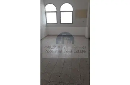 Empty Room image for: Apartment - 2 Bedrooms - 2 Bathrooms for rent in Abu shagara - Sharjah, Image 1