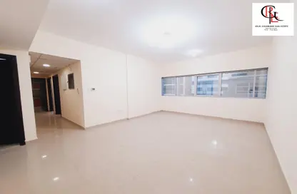 Apartment - 2 Bedrooms - 2 Bathrooms for rent in Shabiya 9 - Shabiya - Mussafah - Abu Dhabi