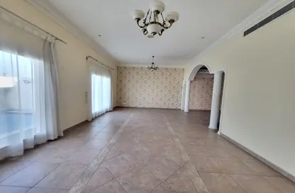 Villa - 5 Bedrooms - 7 Bathrooms for rent in Al Falaj - Al Riqqa - Sharjah