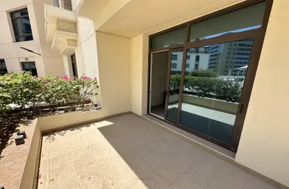 Apartment - 1 Bathroom for rent in Faisal Building - Oud Metha - Bur Dubai - Dubai