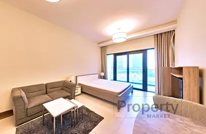 Apartment - 1 Bathroom for rent in SOL Bay - Business Bay - Dubai