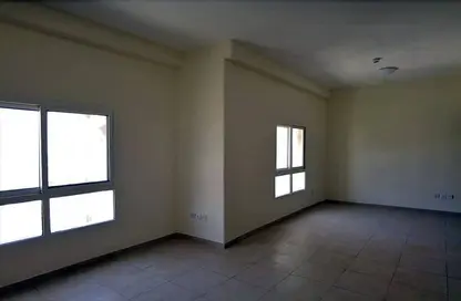 Apartment - 1 Bathroom for sale in Al Thamam 28 - Al Thamam - Remraam - Dubai