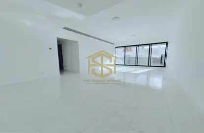 Apartment - 2 Bedrooms - 2 Bathrooms for rent in Mankhool - Bur Dubai - Dubai