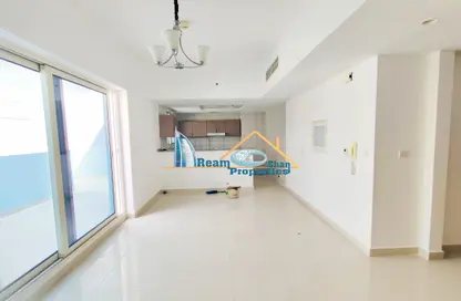 Apartment - 1 Bathroom for rent in Al Warsan 4 - Al Warsan - Dubai