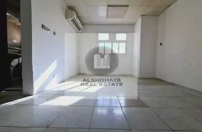 Apartment - 1 Bathroom for rent in Muroor Area - Abu Dhabi