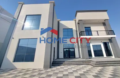 Villa - 5 Bedrooms - 7 Bathrooms for rent in Madinat Al Riyad - Abu Dhabi