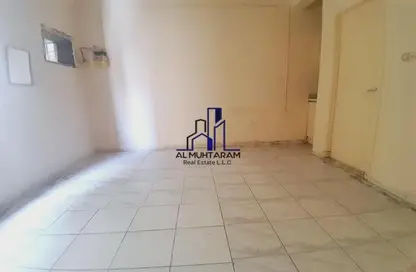 Apartment - Studio - 1 Bathroom for rent in Al Butina B - Al Butina - Sharjah