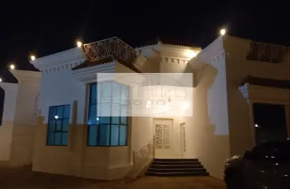 Villa - 3 Bedrooms - 5 Bathrooms for rent in Al Riffa - Ras Al Khaimah