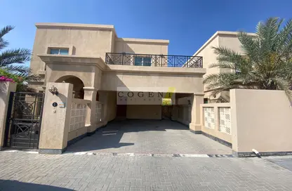 Villa - 4 Bedrooms - 5 Bathrooms for rent in Jumeirah 2 - Jumeirah - Dubai