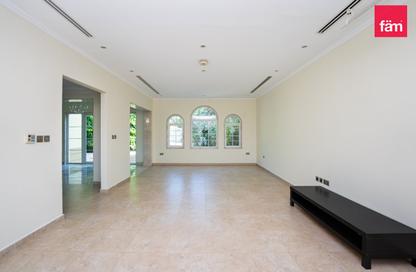 Villa - 3 Bedrooms - 4 Bathrooms for rent in Legacy - Jumeirah Park - Dubai