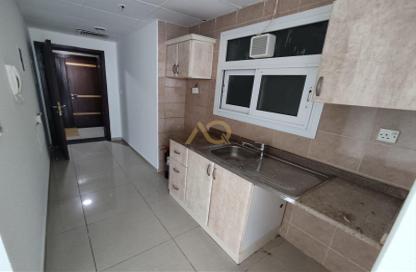 Apartment - 1 Bathroom for rent in Tiger Building Al Qadesia - Al Nahda - Sharjah