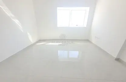 Apartment - 3 Bedrooms - 3 Bathrooms for rent in Al Taawun Street - Al Taawun - Sharjah