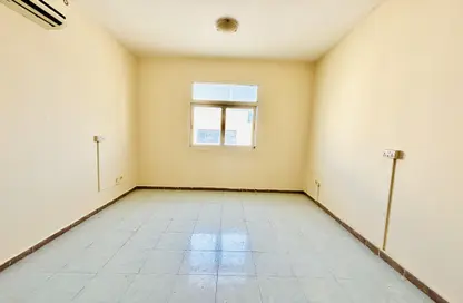 Apartment - 1 Bathroom for rent in Muweileh Community - Muwaileh Commercial - Sharjah