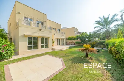 Villa - 4 Bedrooms - 4 Bathrooms for rent in Meadows 8 - Meadows - Dubai