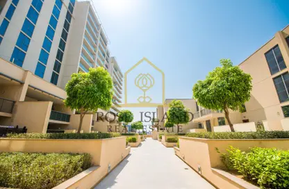 Apartment - 2 Bedrooms - 3 Bathrooms for sale in Building C - Al Zeina - Al Raha Beach - Abu Dhabi