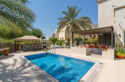 Villa - 4 Bedrooms - 4 Bathrooms for rent in Entertainment Foyer - European Clusters - Jumeirah Islands - Dubai