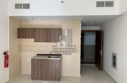 Apartment - 1 Bathroom for sale in Smart Tower 1 - Al Amerah - Ajman