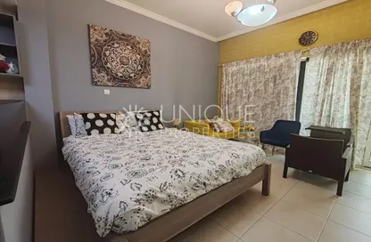 Apartment - 1 Bathroom for sale in Burj Al Nujoom - Downtown Dubai - Dubai